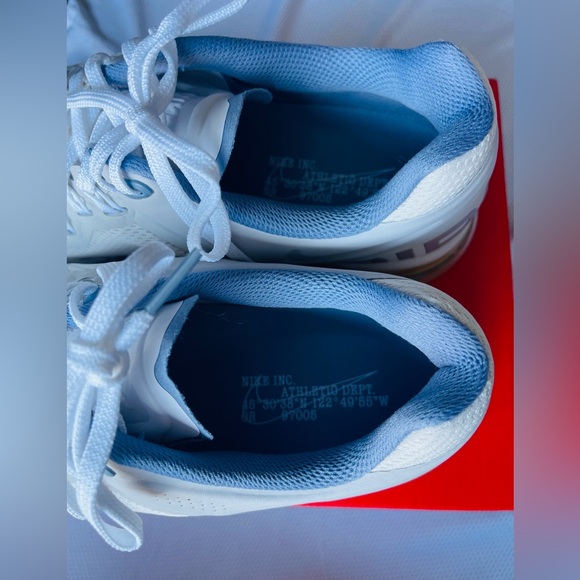 Nike Air Max 2013 Shoes Metallic Cool Grey Gum HV4303-099 Men's Size 10 NEW - Picture 10 of 12